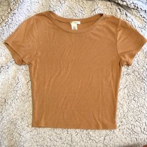 mustard cropped t-shirt